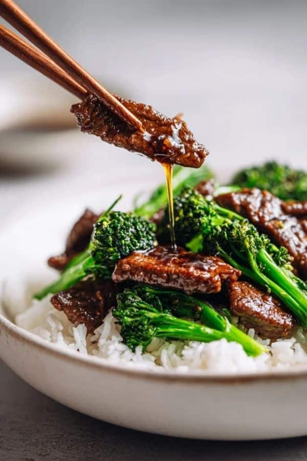 This Chinese Beef and Broccoli (One Pan Take-Out)